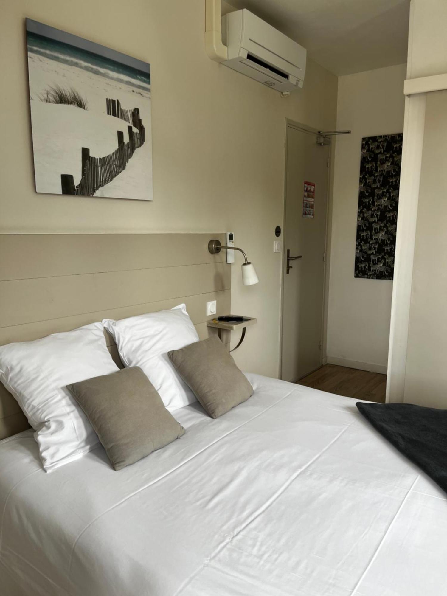Hotel Cote Et Lac บิสการ์รอส ภายนอก รูปภาพ