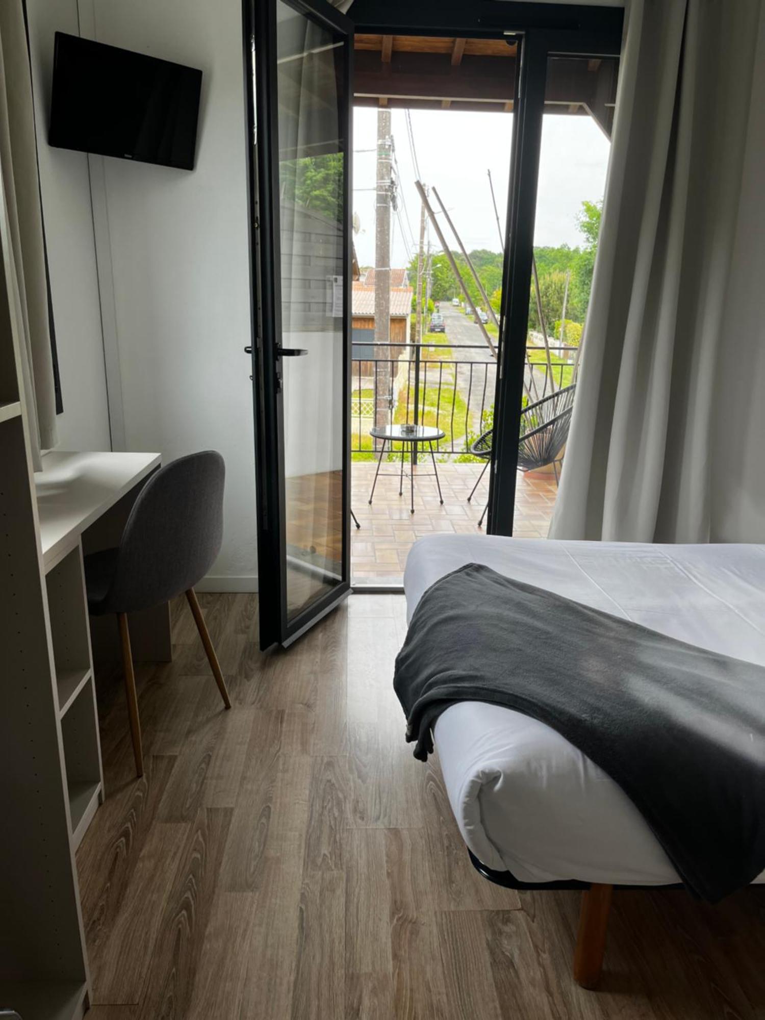 Hotel Cote Et Lac บิสการ์รอส ภายนอก รูปภาพ