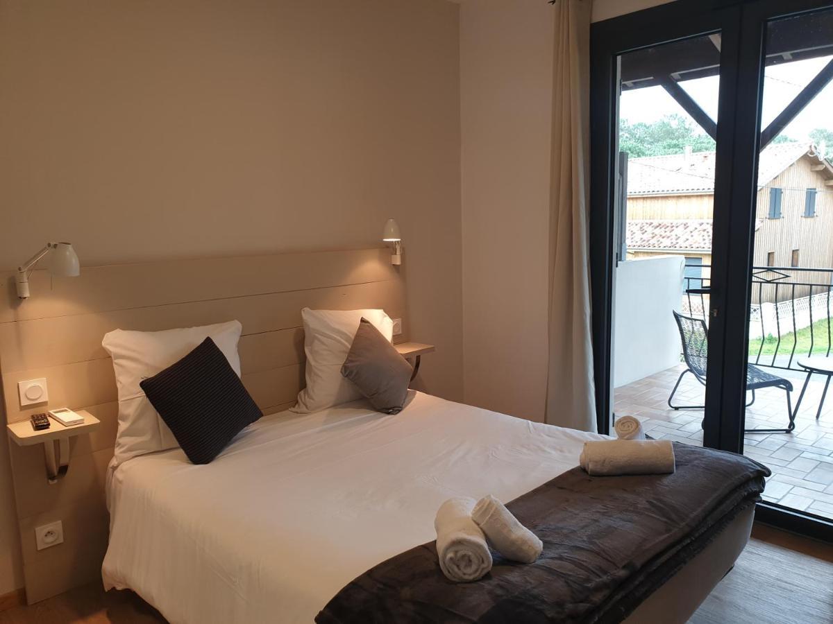 Hotel Cote Et Lac บิสการ์รอส ภายนอก รูปภาพ